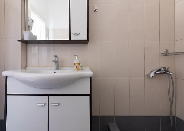 σάρδης Πανσιόν 3*